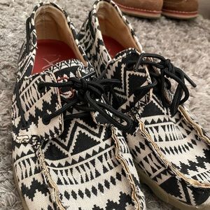 Twisted X Aztec Pattern Loafers